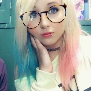 Meet your Posher, Kiki